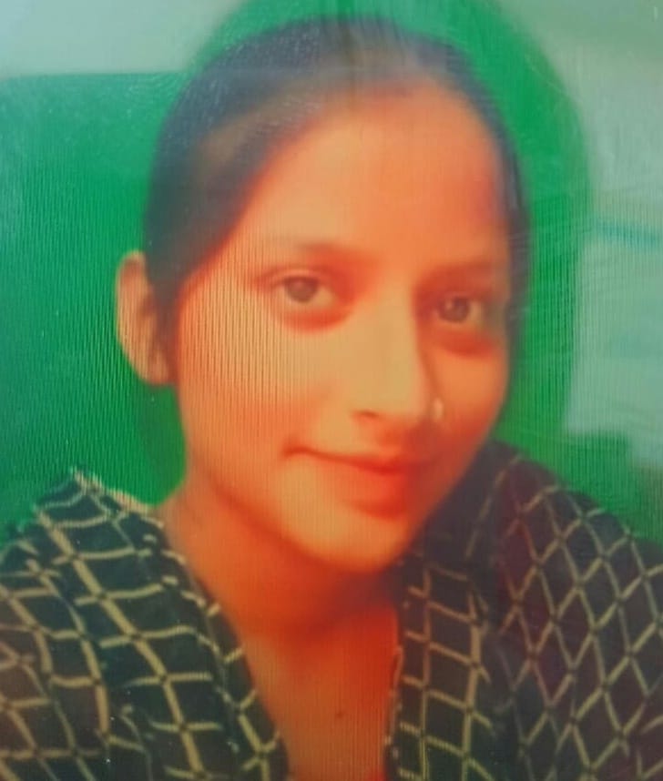 Wife murdered by slitting her throat with a knife