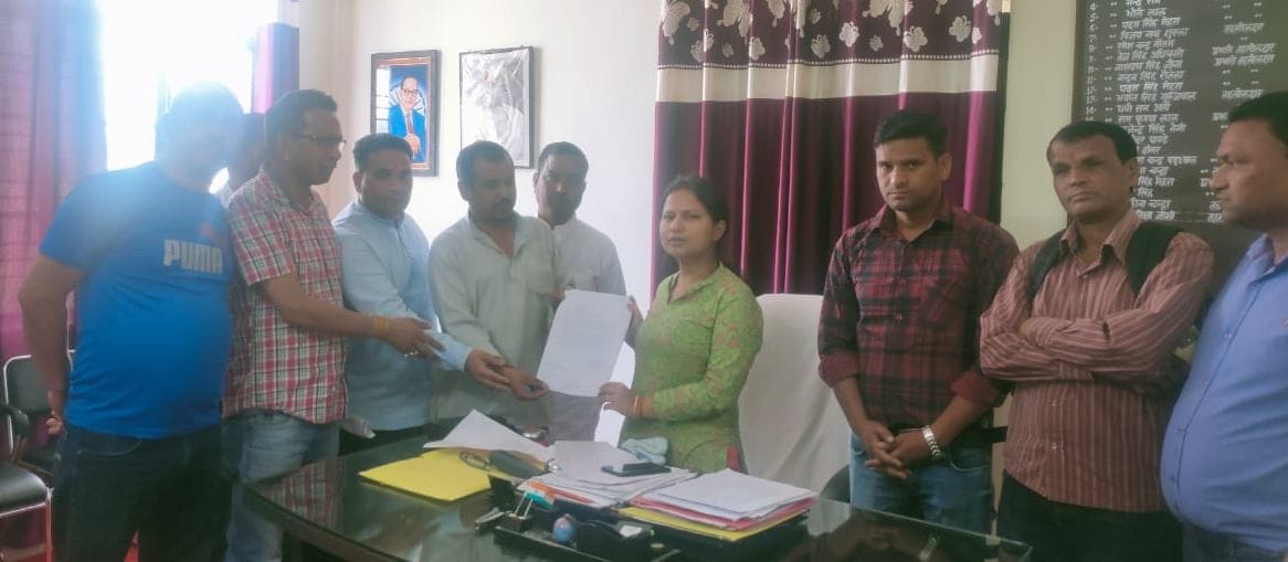 Demand to arrange vehicles for water supply