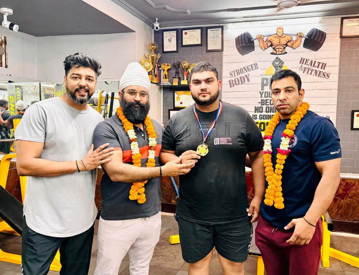 Power lifter Deepesh Mor won gold medal in Haryana Senior State Championship