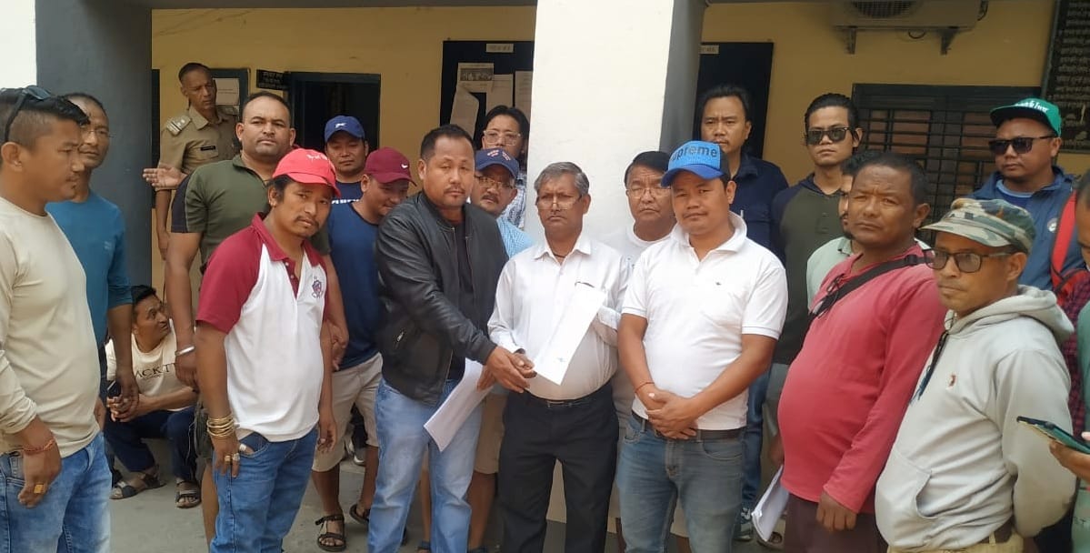 Villagers left for Gunji to protest against Heli Yatra