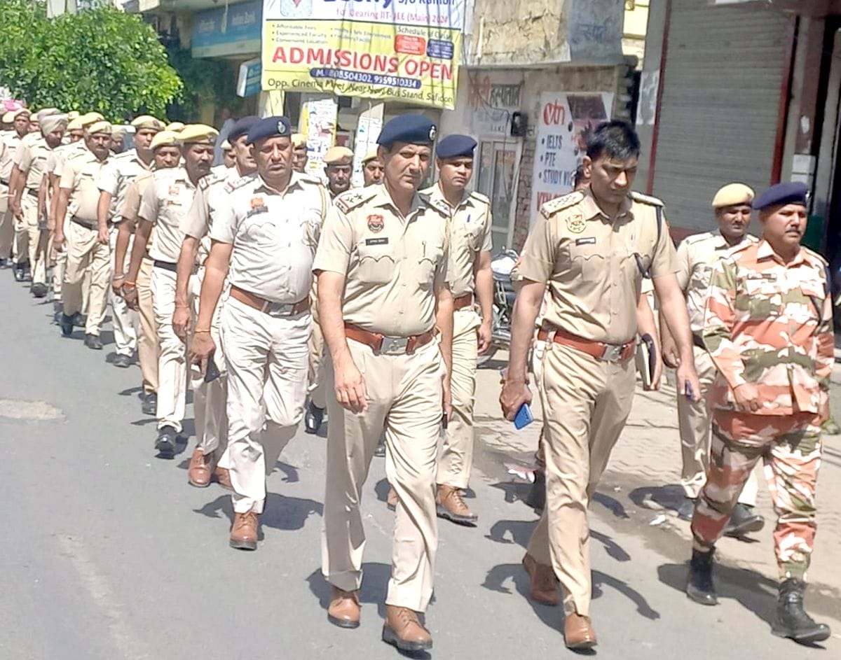 ITBP soldiers took out flag march