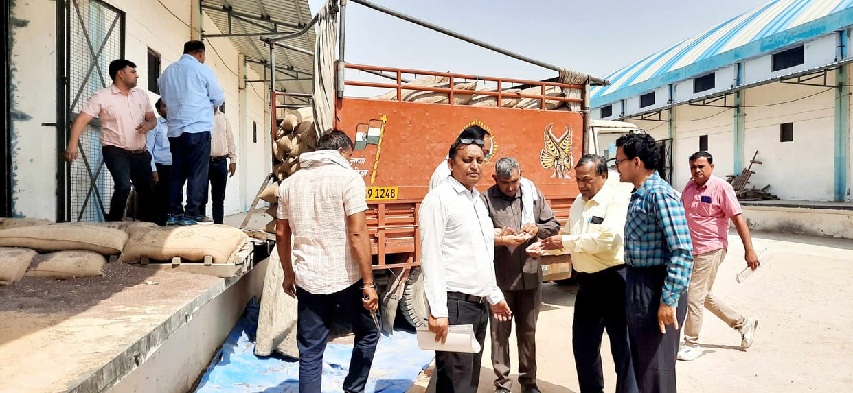 Pebbles found in 137 mustard sacks in canter, recommendation to cancel agent's license