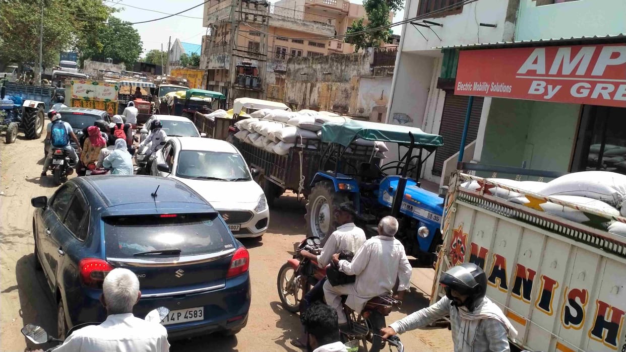 Lack of parking in the city, people getting stuck in traffic jams