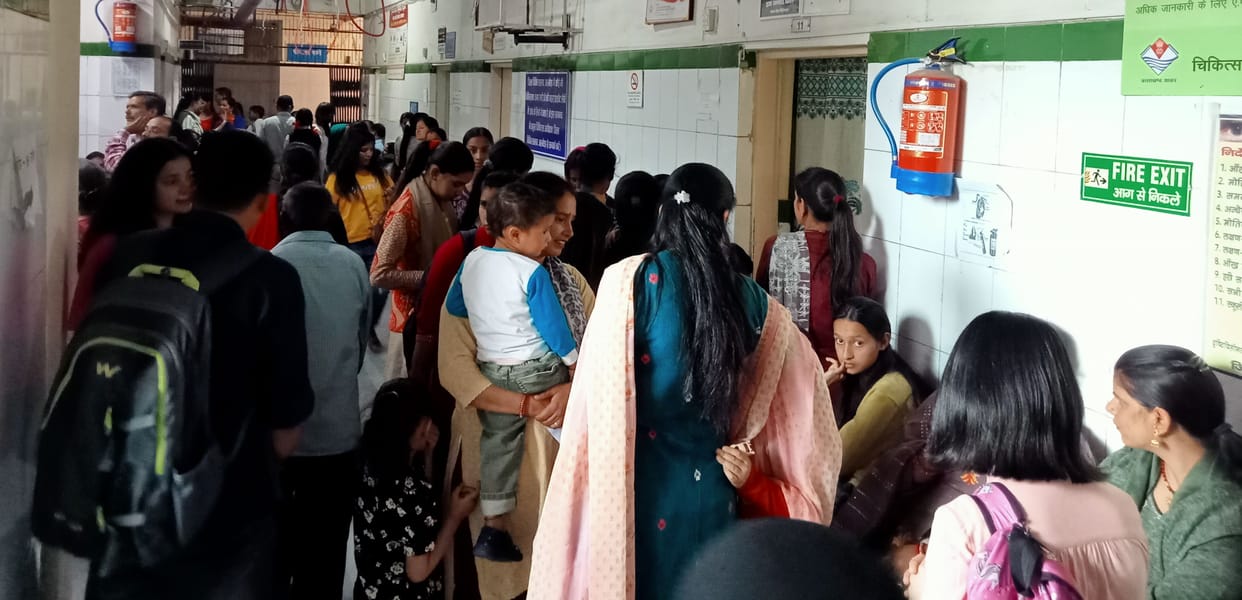 Patients suffering from respiratory and eye irritation increased due to forest fire