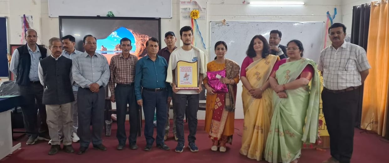 Uttarakhand Board's inter topper Piyush honored