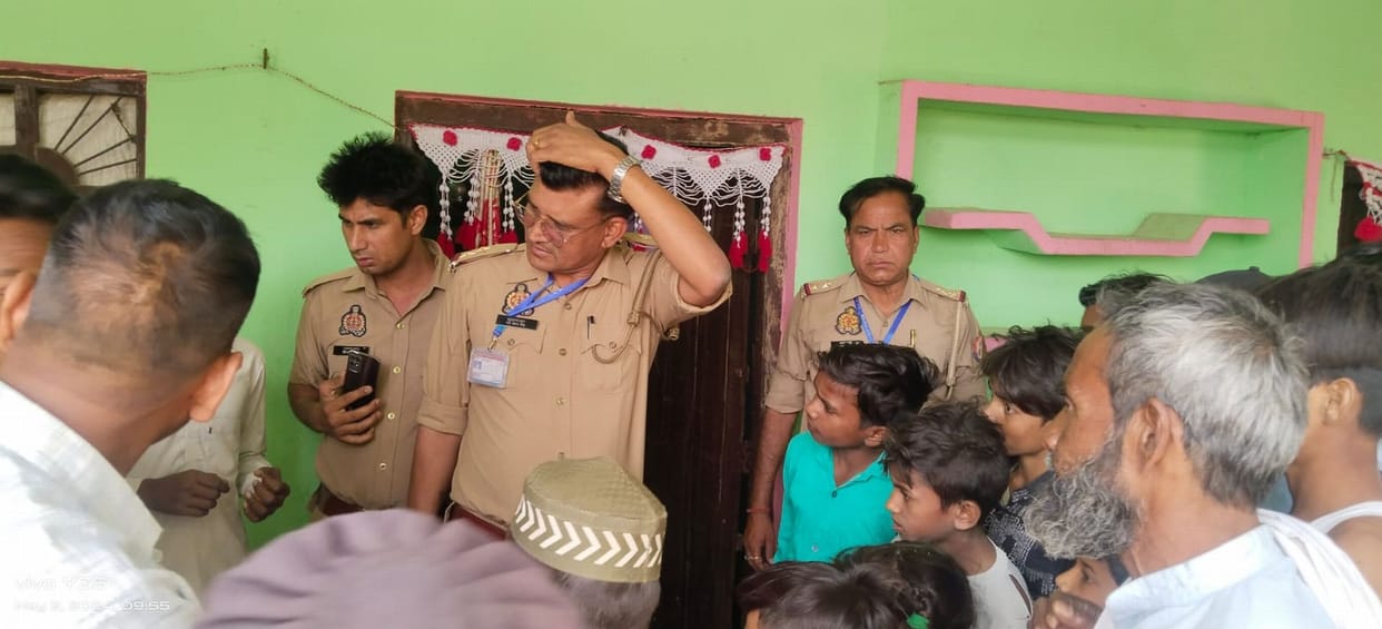 Thieves ransacked four houses in Jatki village