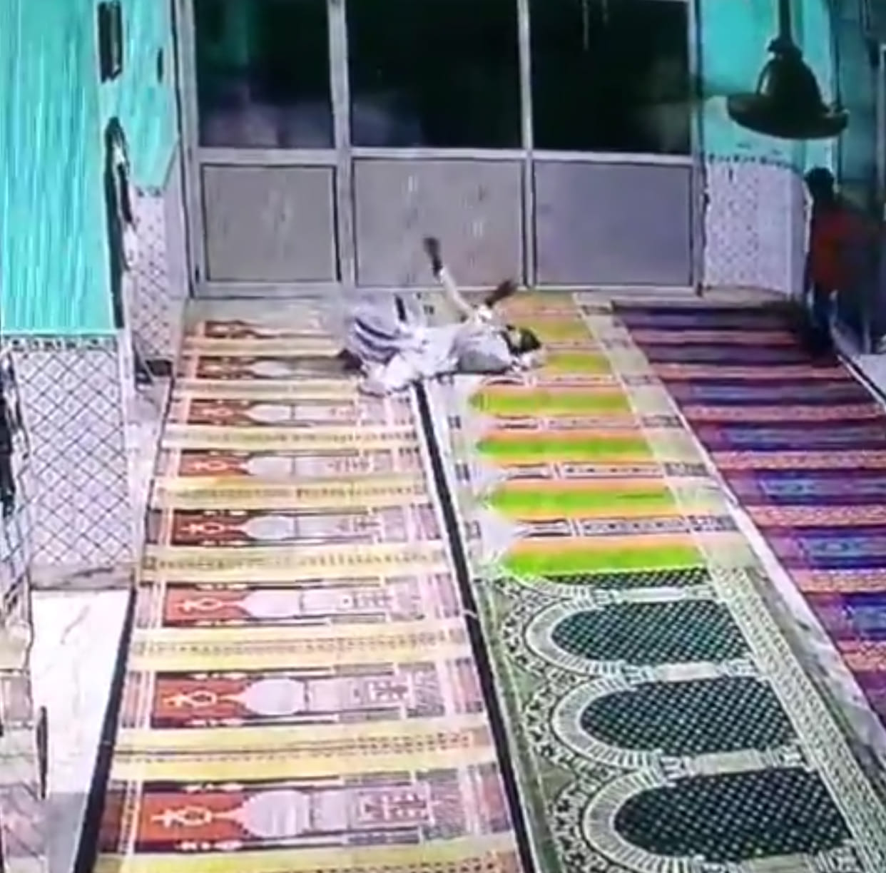 Elderly dies of heart attack during Namaz