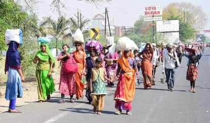 तपती धूप मे शुरू हुई आस्था की पंचक्रोशी यात्रामुहूर्त के हिसाब से आज से होना थी शुरू भक्तो ने