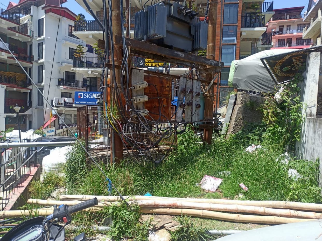 Electrical transformer without protective wall is inviting accidents