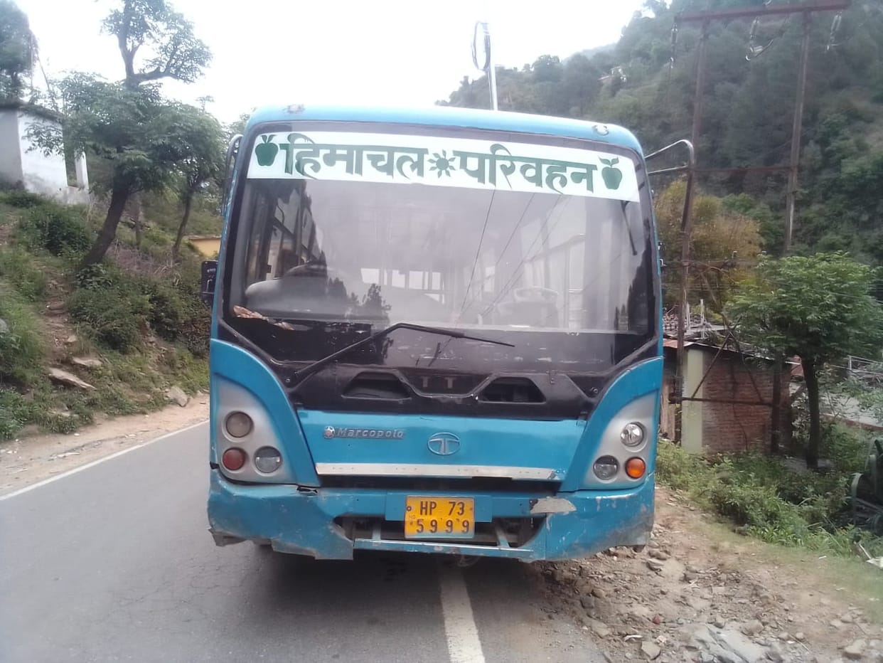 Government bus broke down midway after traveling five kilometers