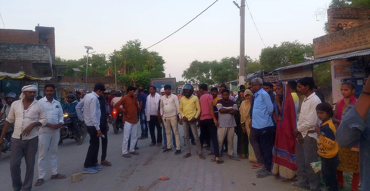 A youth riding a bike got stuck in the wheel of a sand-laden dumper and was dragged 20 meters, died.