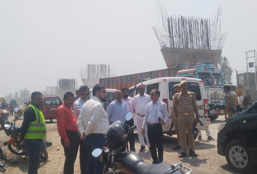 DM inspected the flyover under construction, took information