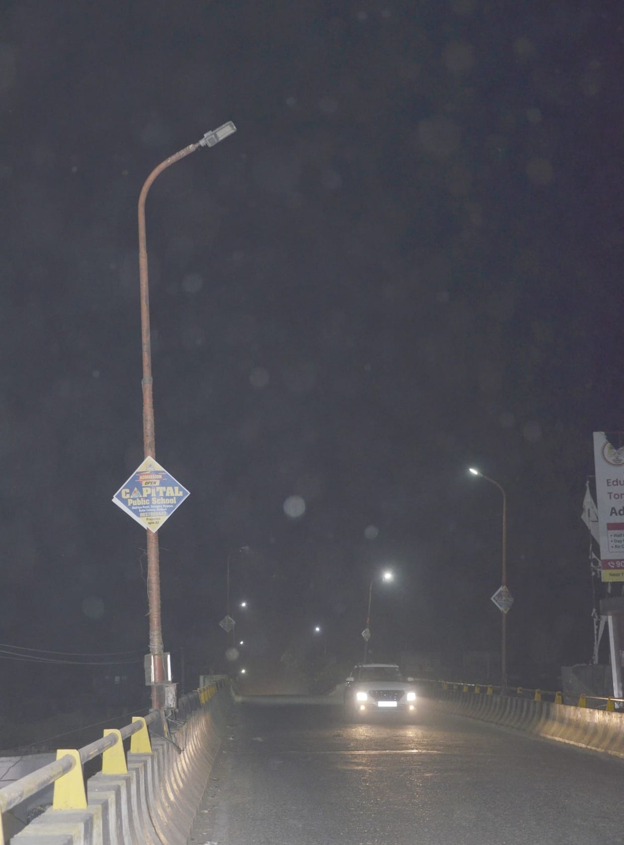 Street lights are not working, drive carefully on potholed roads