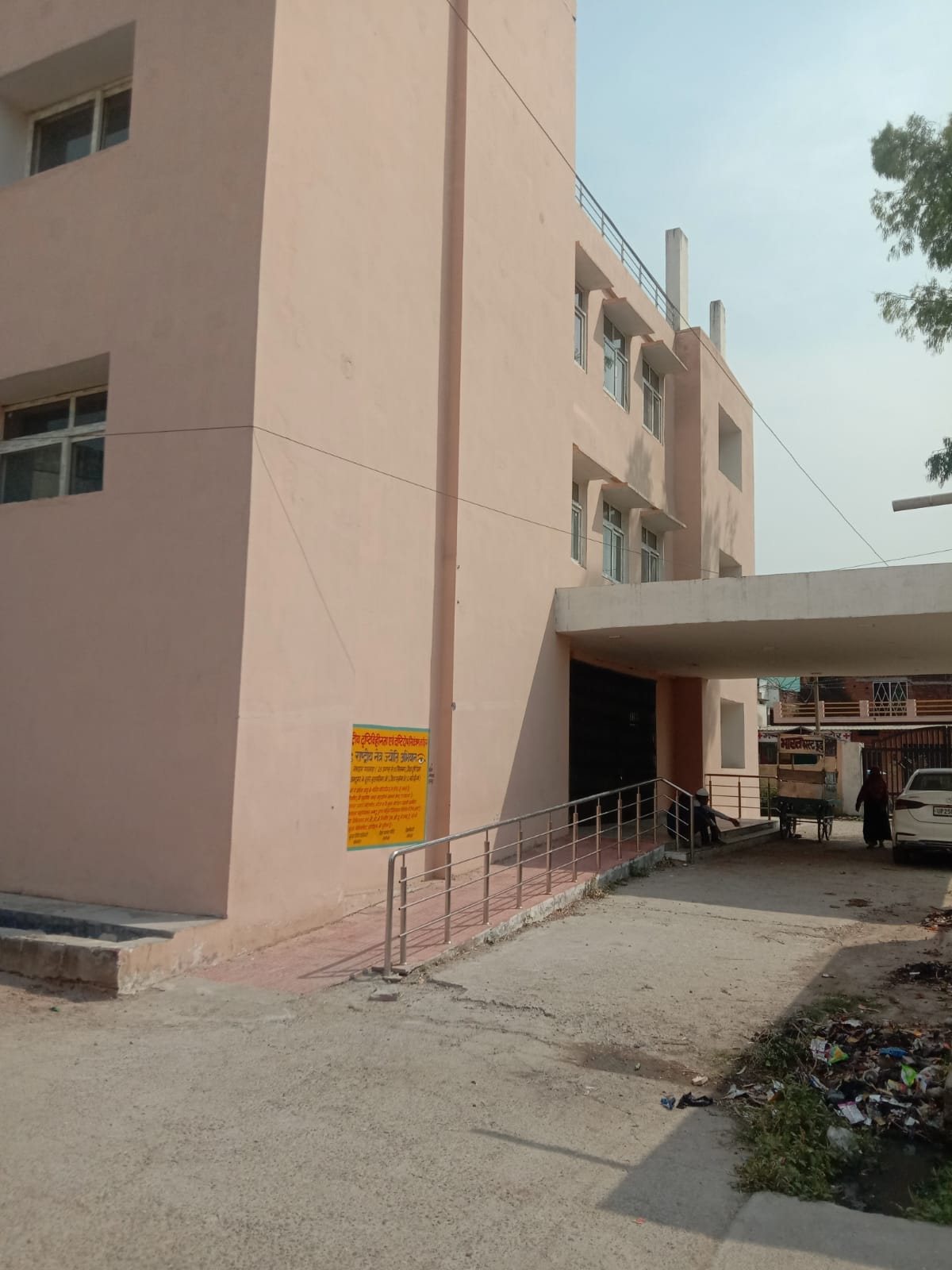 Locks hanging in women's hospital built at a cost of Rs 7.34 crore