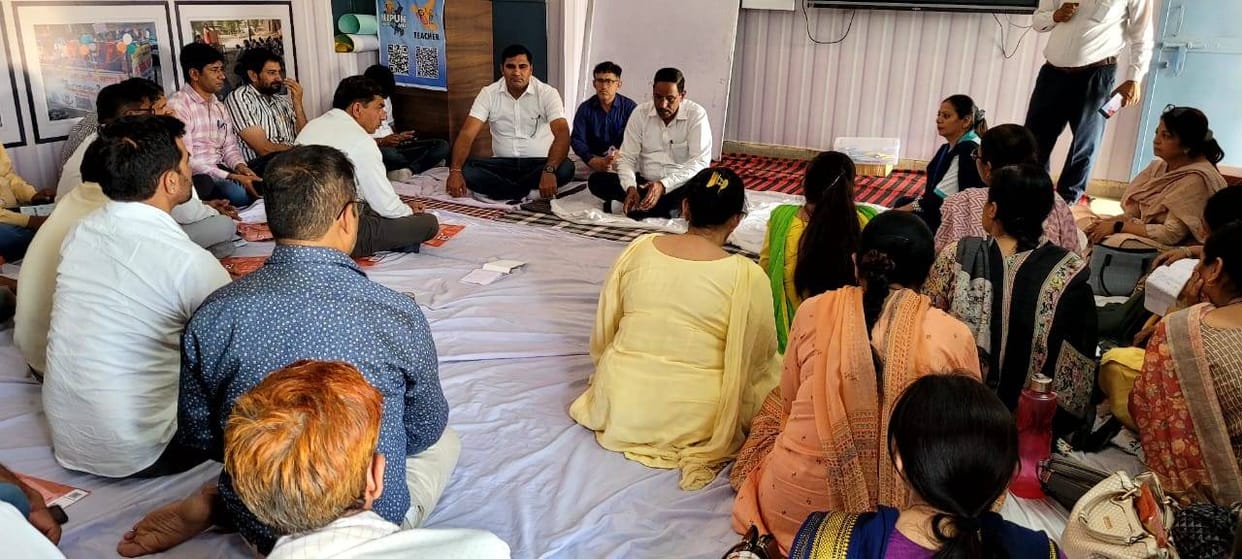 Guruji of Fatehabad section will learn the tricks of teaching as per the new policy from tomorrow.