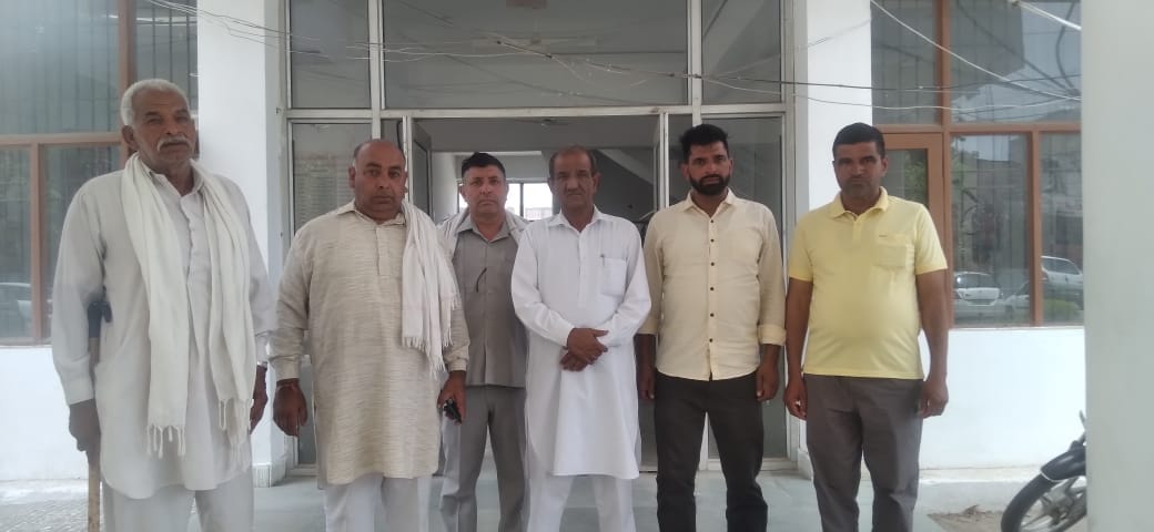 Struggle committee met SDM for payment