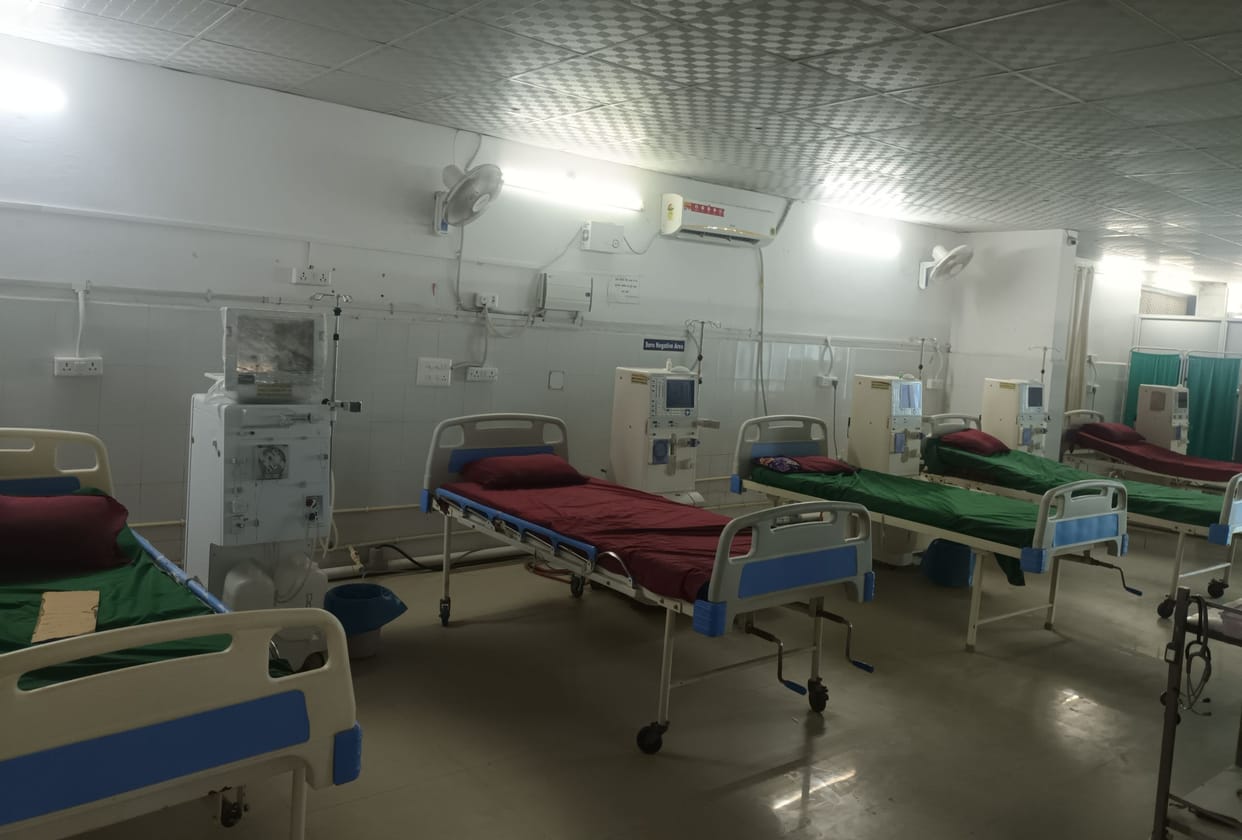 Dialysis machine broken, patients sent to Unnao