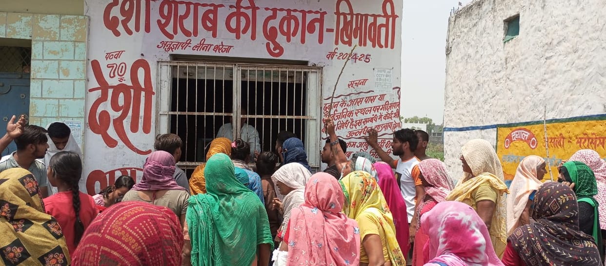 Women got angry, liquor vends were locked
