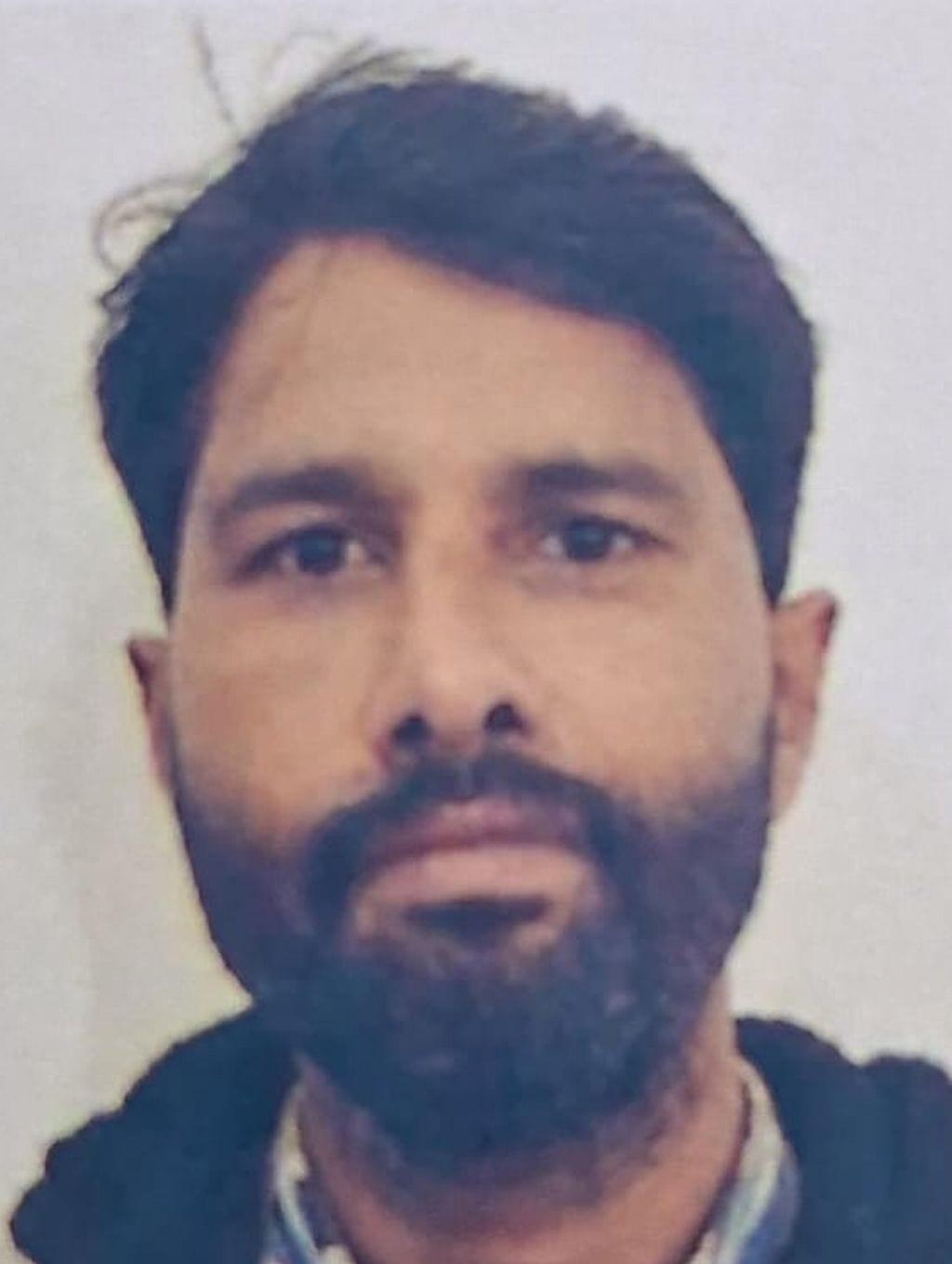 Speeding car collides with tree on Moradabad-Farrukhabad highway, driver dies