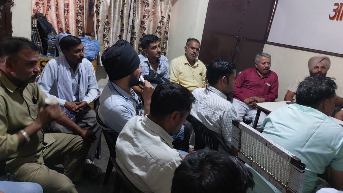 Anger deepens among roadways workers in support of their demands; strike announced on May 29