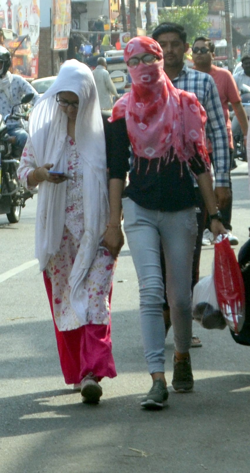 There is no respite from the heat, mercury reaches 40 degrees Celsius