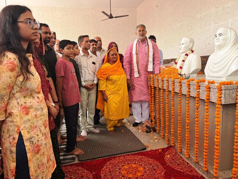 Headmaster Bhagwan Singh's statue unveiled