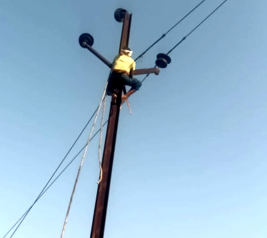 Unknown vehicle breaks 33 KV power line