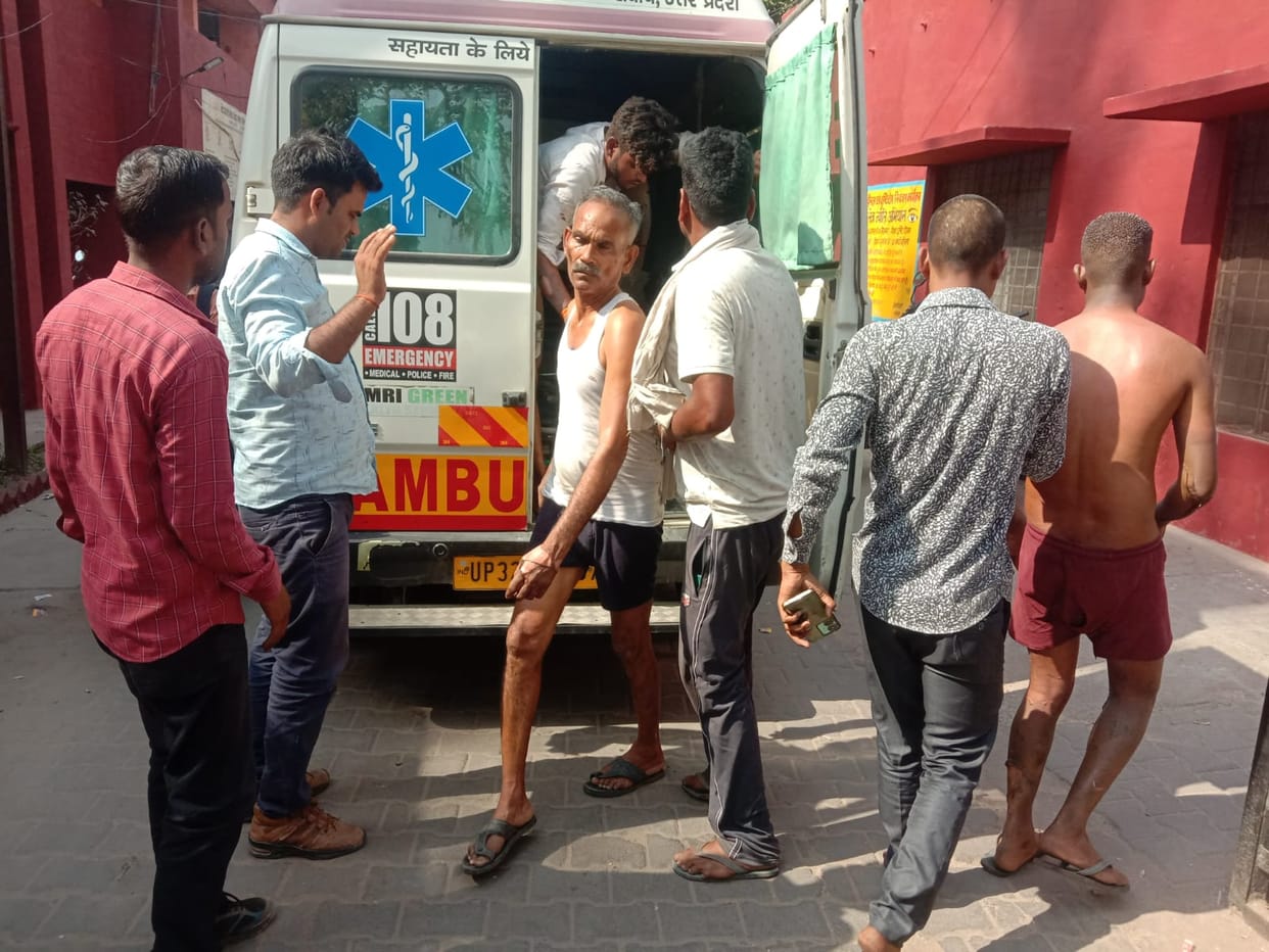 Hotel caught fire due to leaking gas cylinder pipe, nine injured