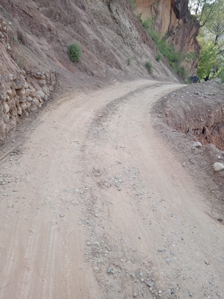 Buded villagers got angry over non-construction of road, said - will not vote this time