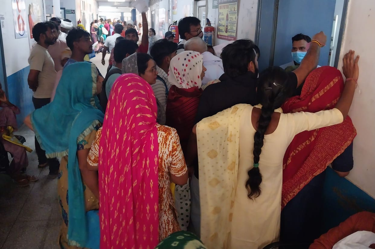 Increasing crowd in hospitals due to continuous heat in haldwani Uttarakhand