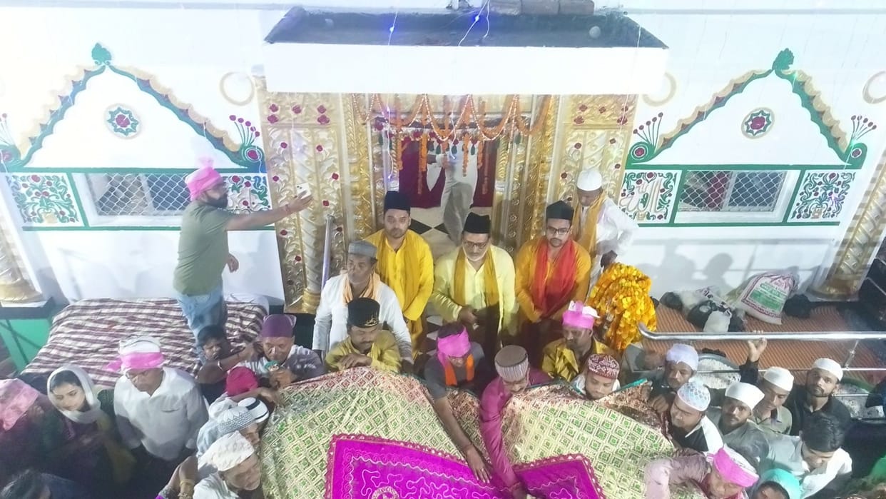 chadarposhi on yasin shah dargah