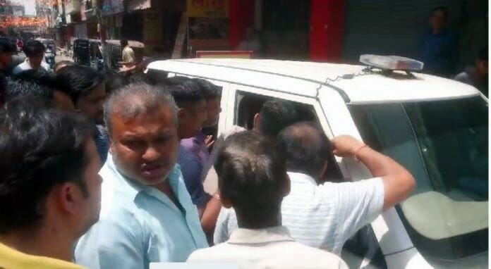 Traders surrounded Haryana Police