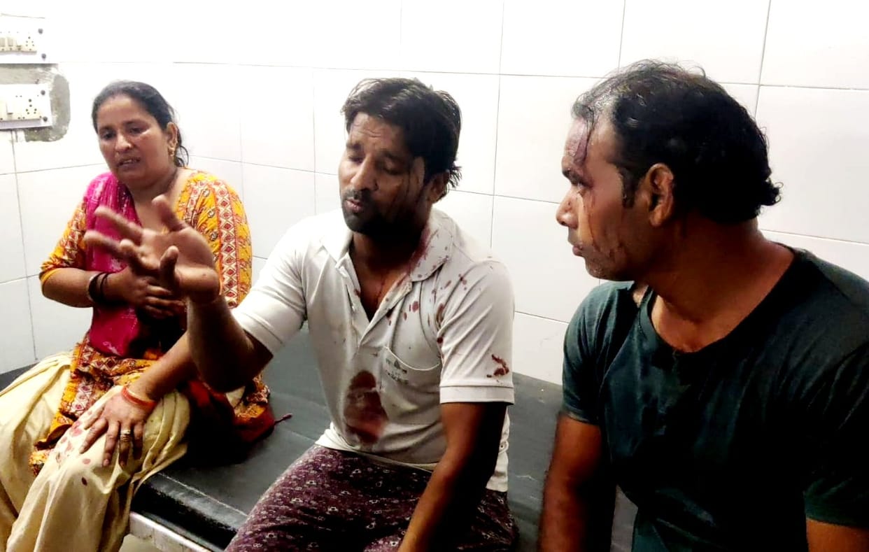 Sharp weapons fired in Kanouli after blocking the road, 13 injured