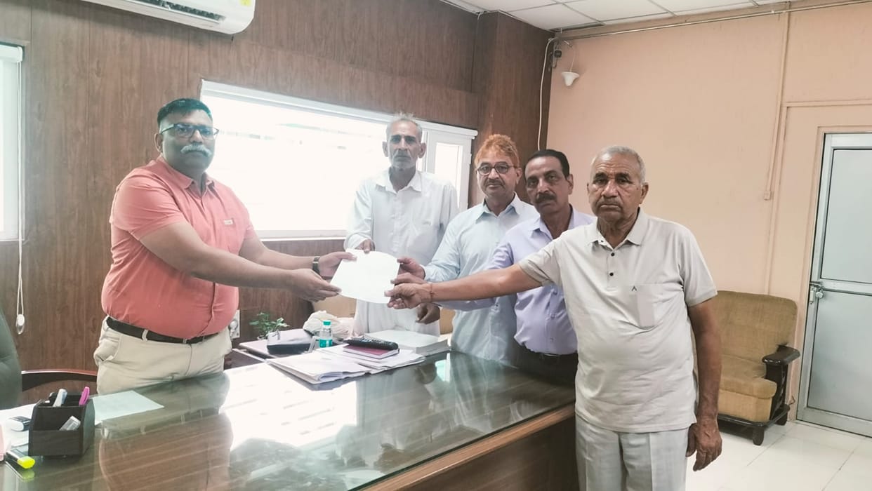 Mustard was not sold to 10% farmers in the district, memorandum submitted