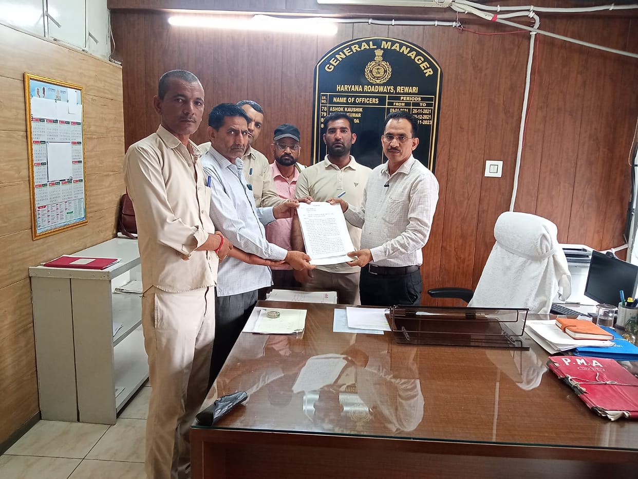 Roadways Sanjha Morcha accused the General Manager of arbitrariness