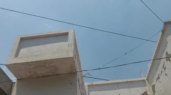 Burnt woman dies after coming in contact with high tension line