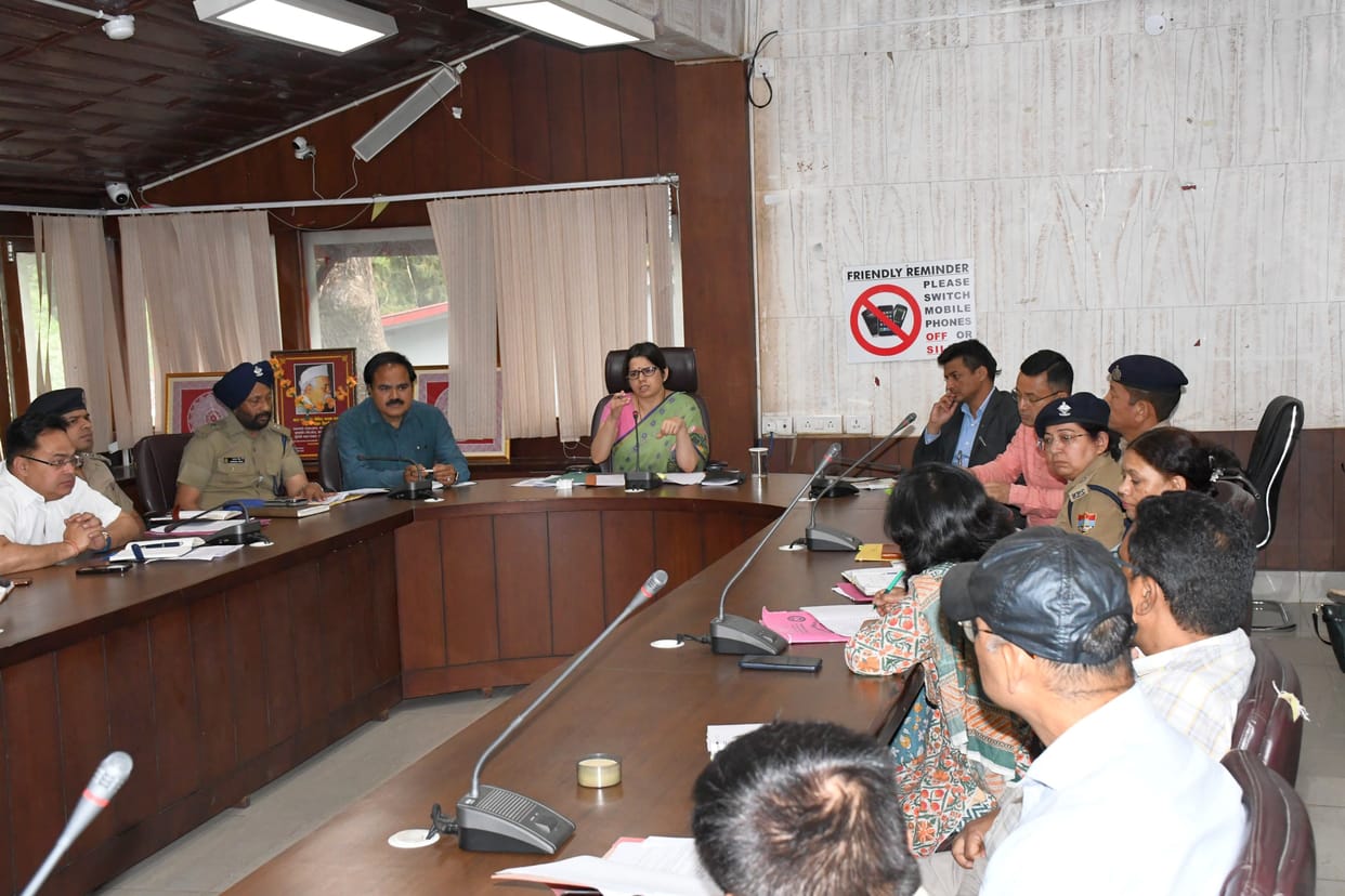 Officers remained on alert mode during monsoon: DM
