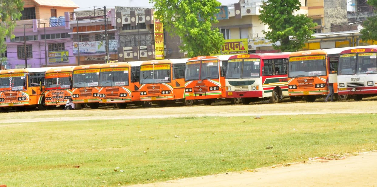 In Gorakhpur, Two hundred buses will arrive next month, Transport Corporation is determining the route
