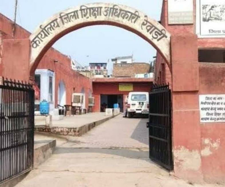 Now students' attendance will also have to be uploaded on AMS portal