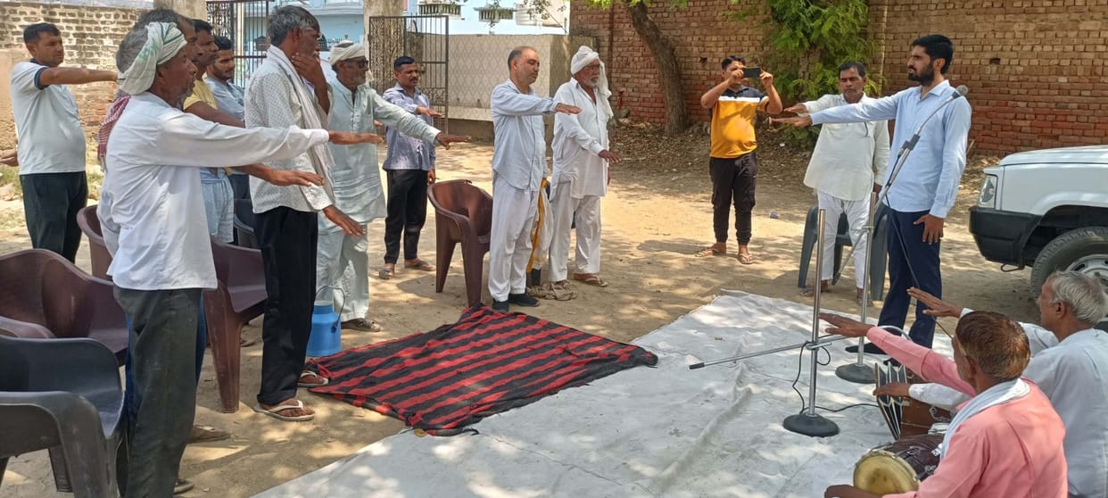 Team motivating people to vote
