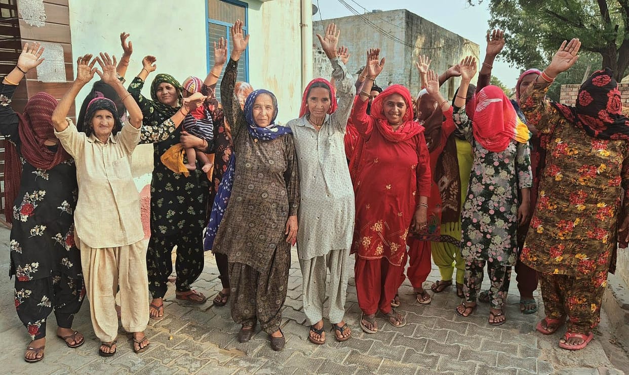 Expressed anger over contaminated water supply in the colony