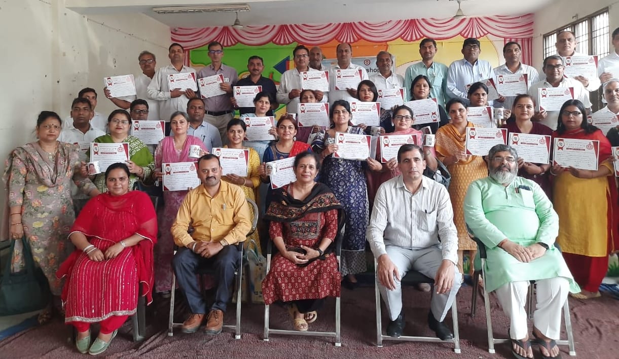 Gave training to teachers under Nipun Haryana Mission
