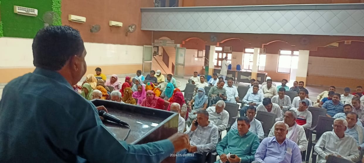 Employees will take revenge due to vote injury: Surendra Yadav