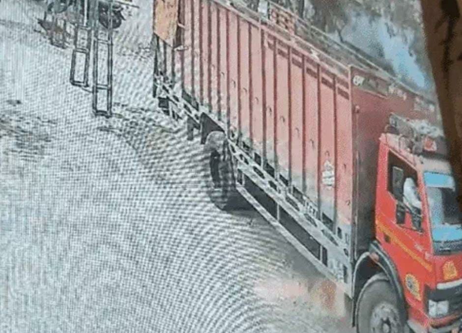 Driver ran away with canter and Rs 4 lakh, made a reel with bundle of notes on Instagram then revealed