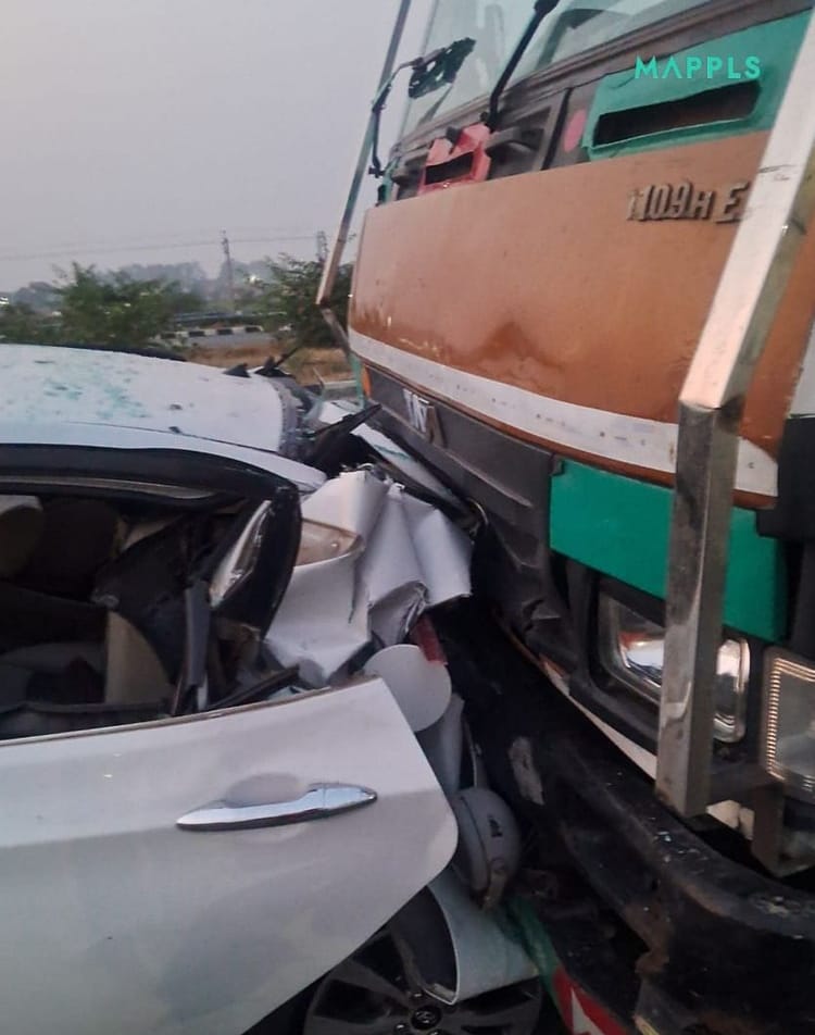 Sonipat News: कैंटर की टक्कर से कार सवार बेटे की मौत, मां-पत्नी घायल