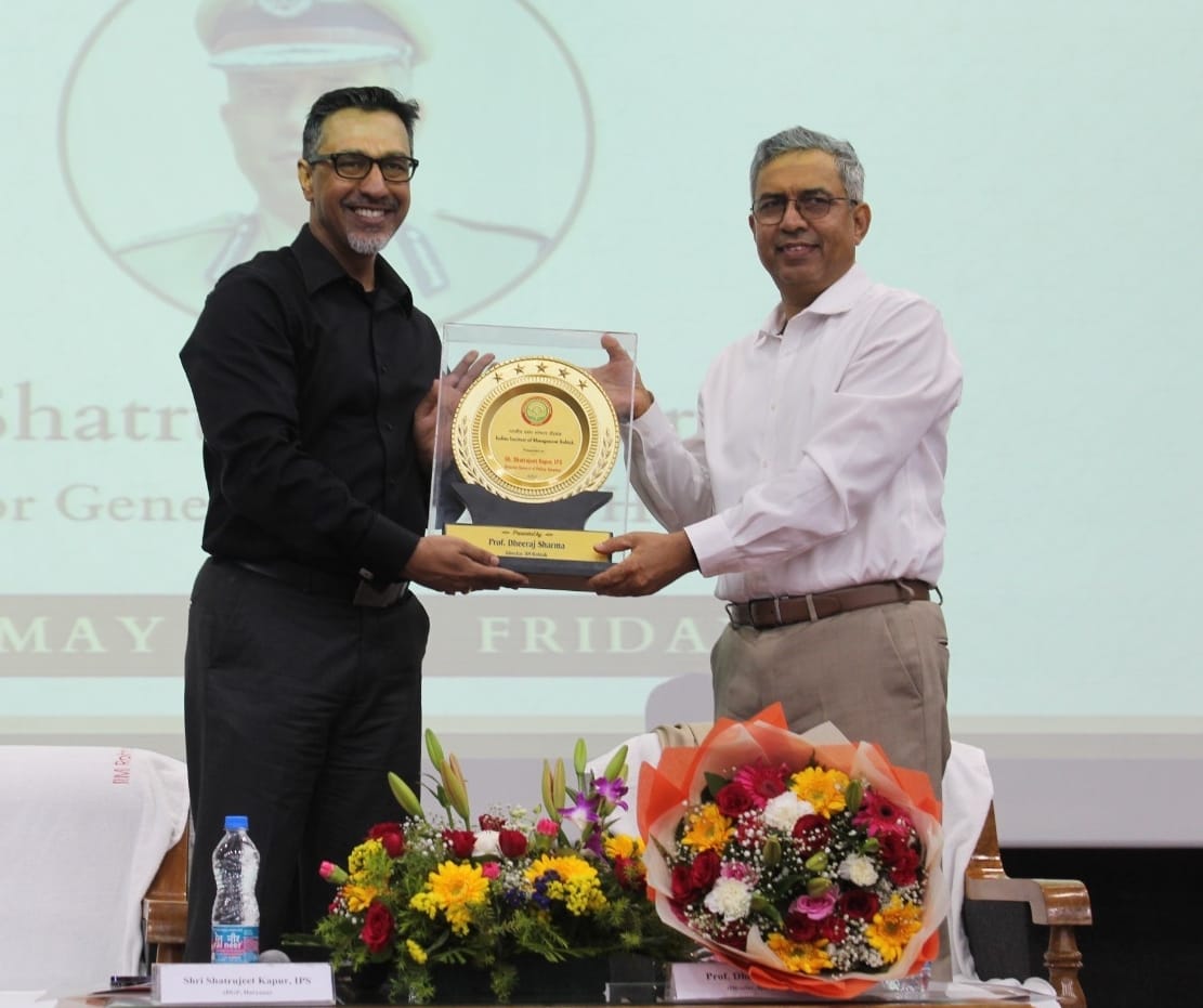 Possibility of internship of IIM student in 122 police stations of the state