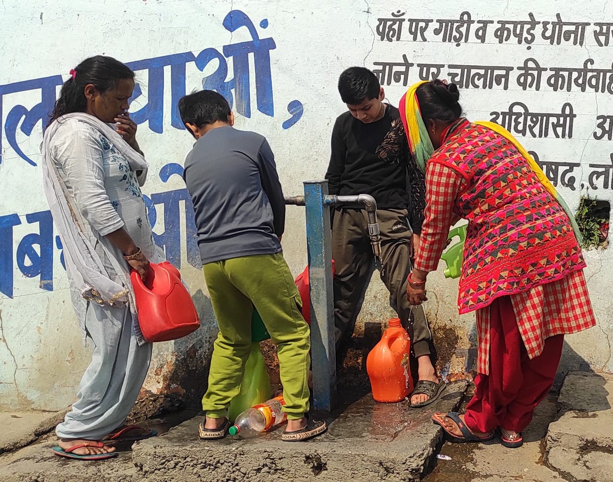 Serious drinking water crisis deepens in Lohaghat city