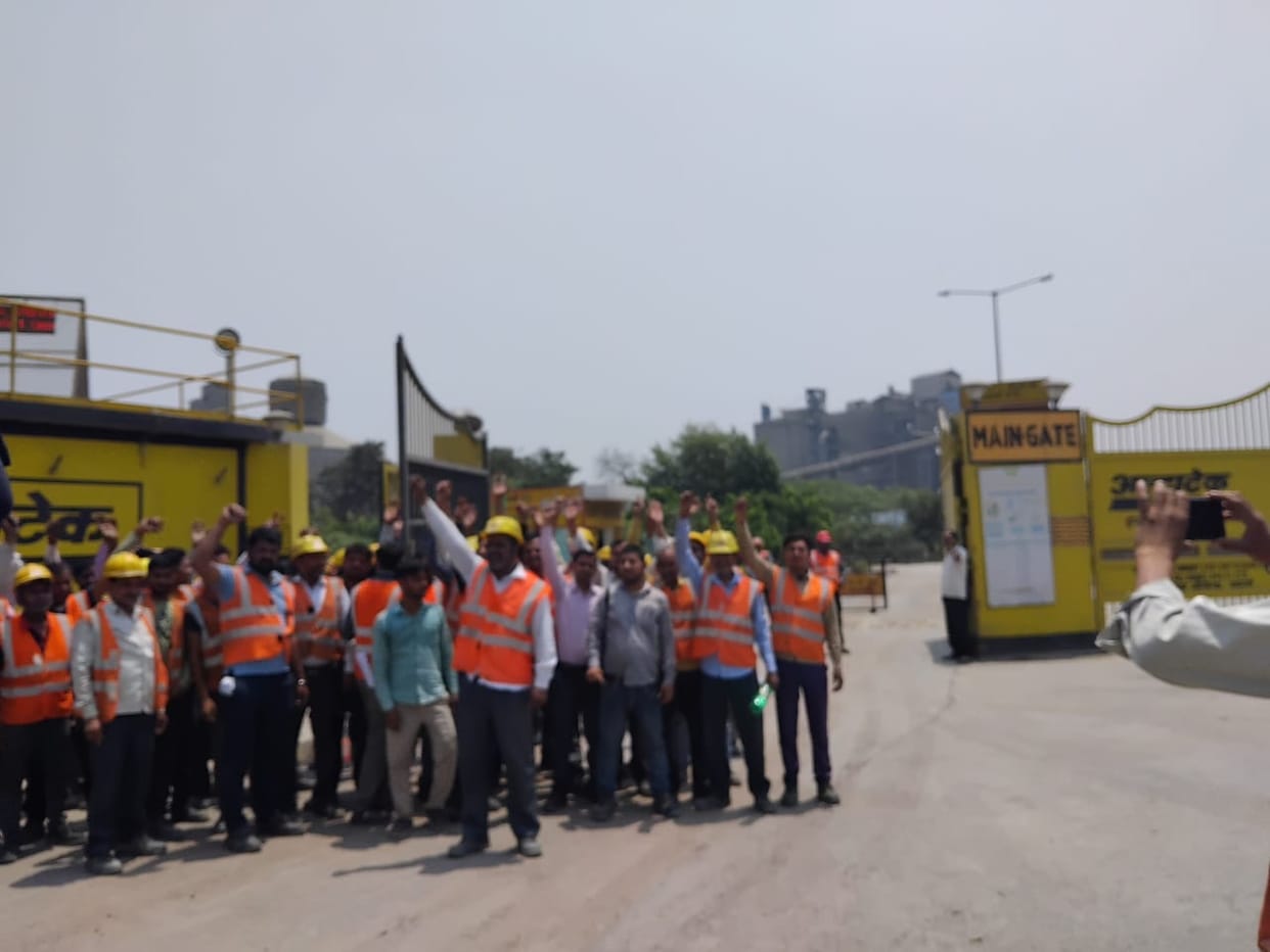 Workers demonstrated at the main cement gate