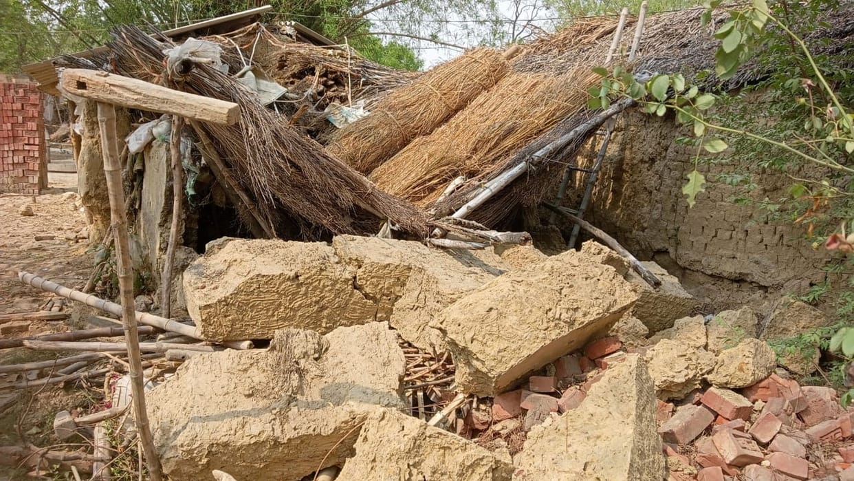 Laborer dies after being buried under debris due to wall collapse