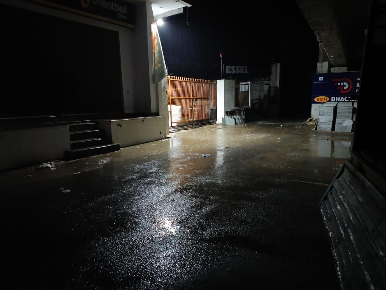 At 8.30 pm there was rain at some places and hail at some places.